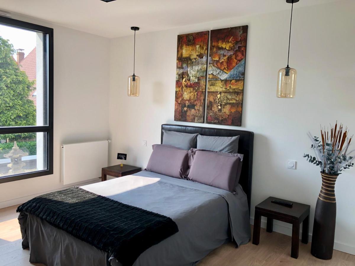 Hotelya - Lille Villeneuve D'Ascq Экстерьер фото