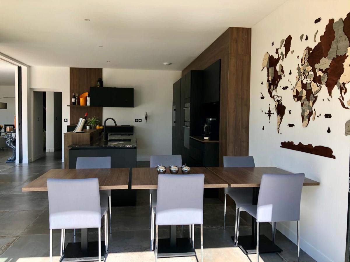 Hotelya - Lille Villeneuve D'Ascq Экстерьер фото